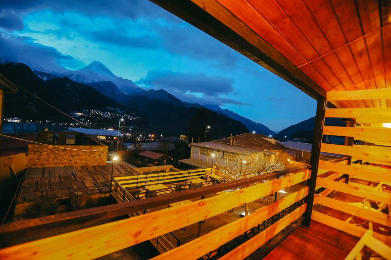 Wooden Hotel Kazbegi Εξωτερικό φωτογραφία