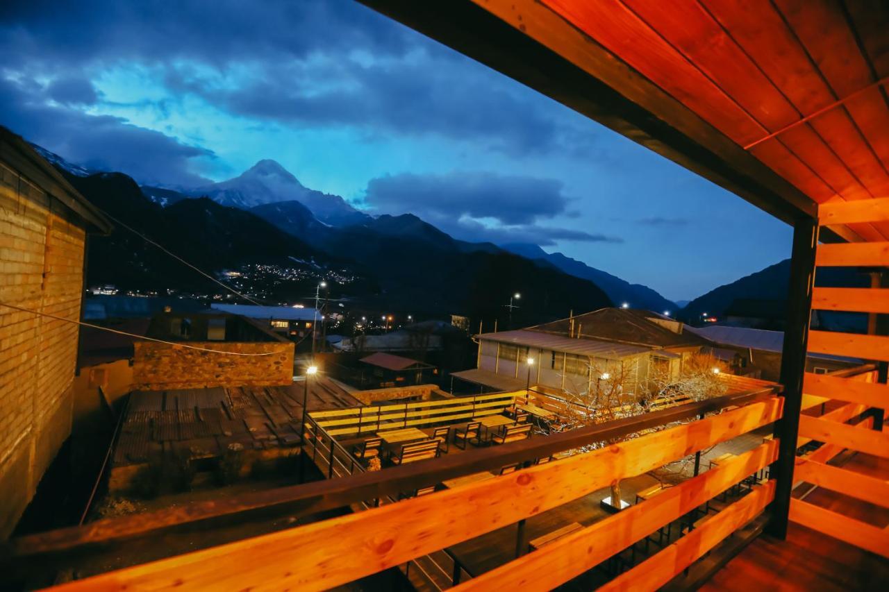 Wooden Hotel Kazbegi Εξωτερικό φωτογραφία