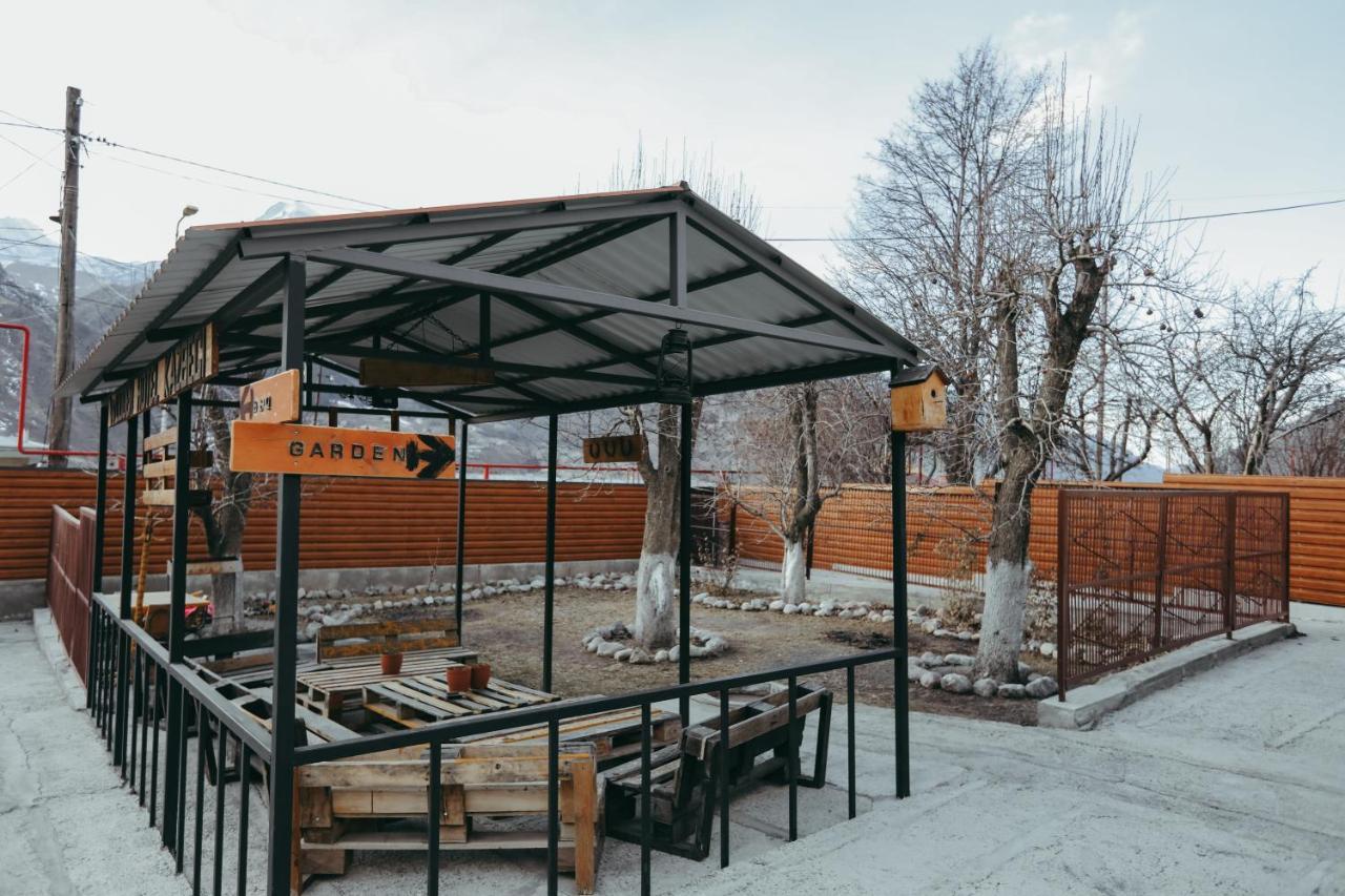 Wooden Hotel Kazbegi Εξωτερικό φωτογραφία