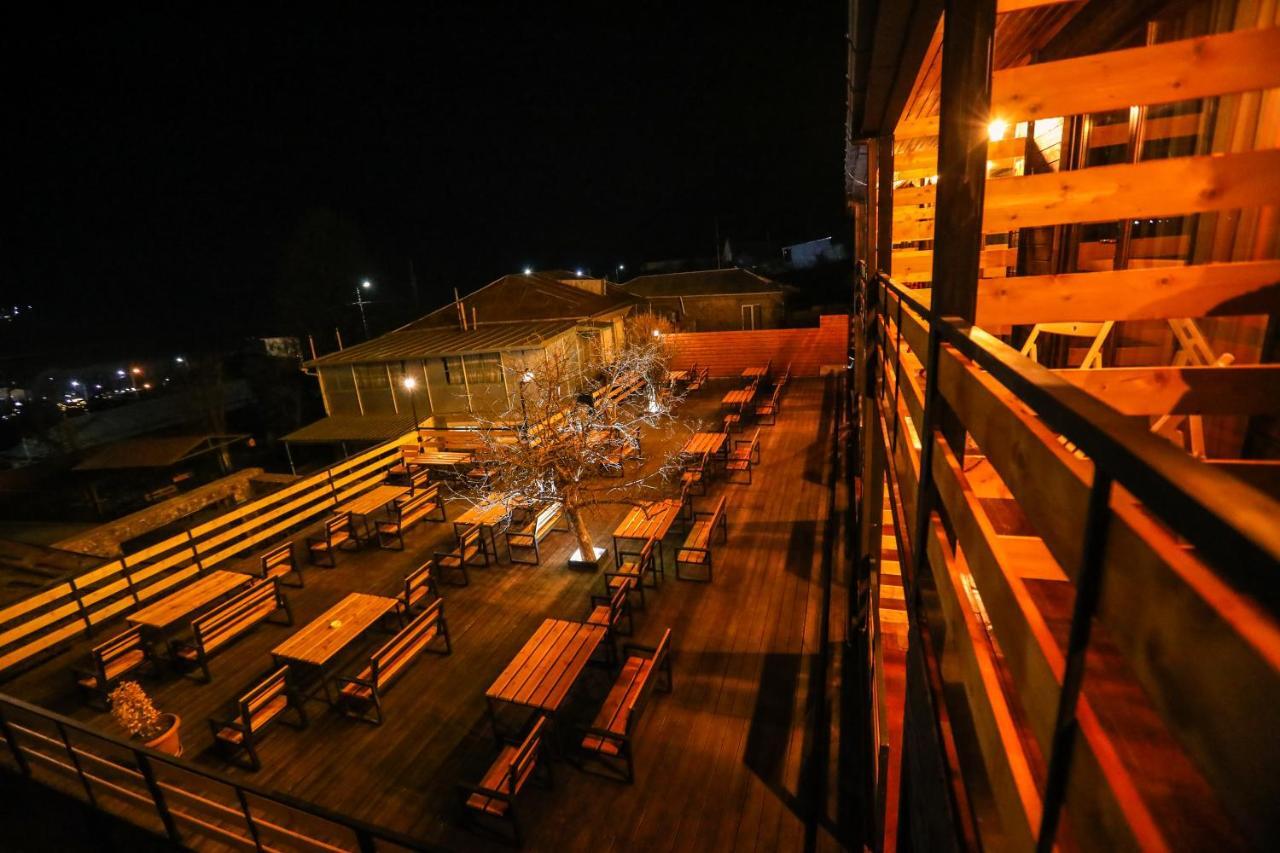 Wooden Hotel Kazbegi Εξωτερικό φωτογραφία