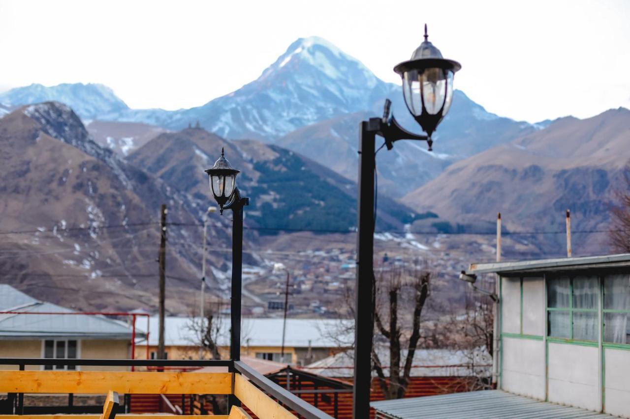 Wooden Hotel Kazbegi Εξωτερικό φωτογραφία